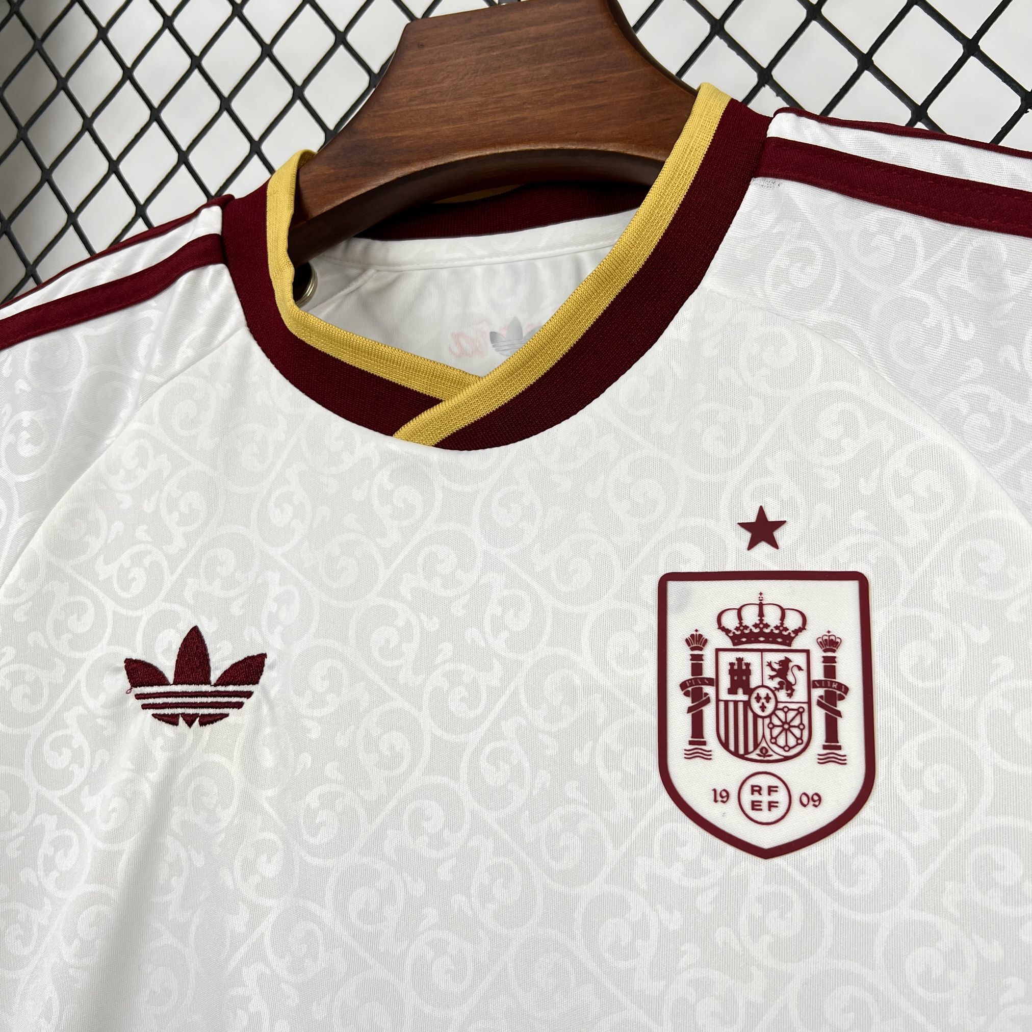 Kit Enfant Espagne 2026/27 Coupe Du Monde thumbnail 4